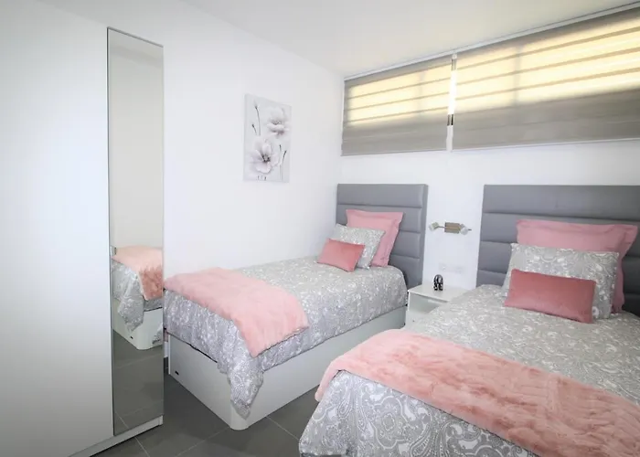 Fantastic With Sea Views *